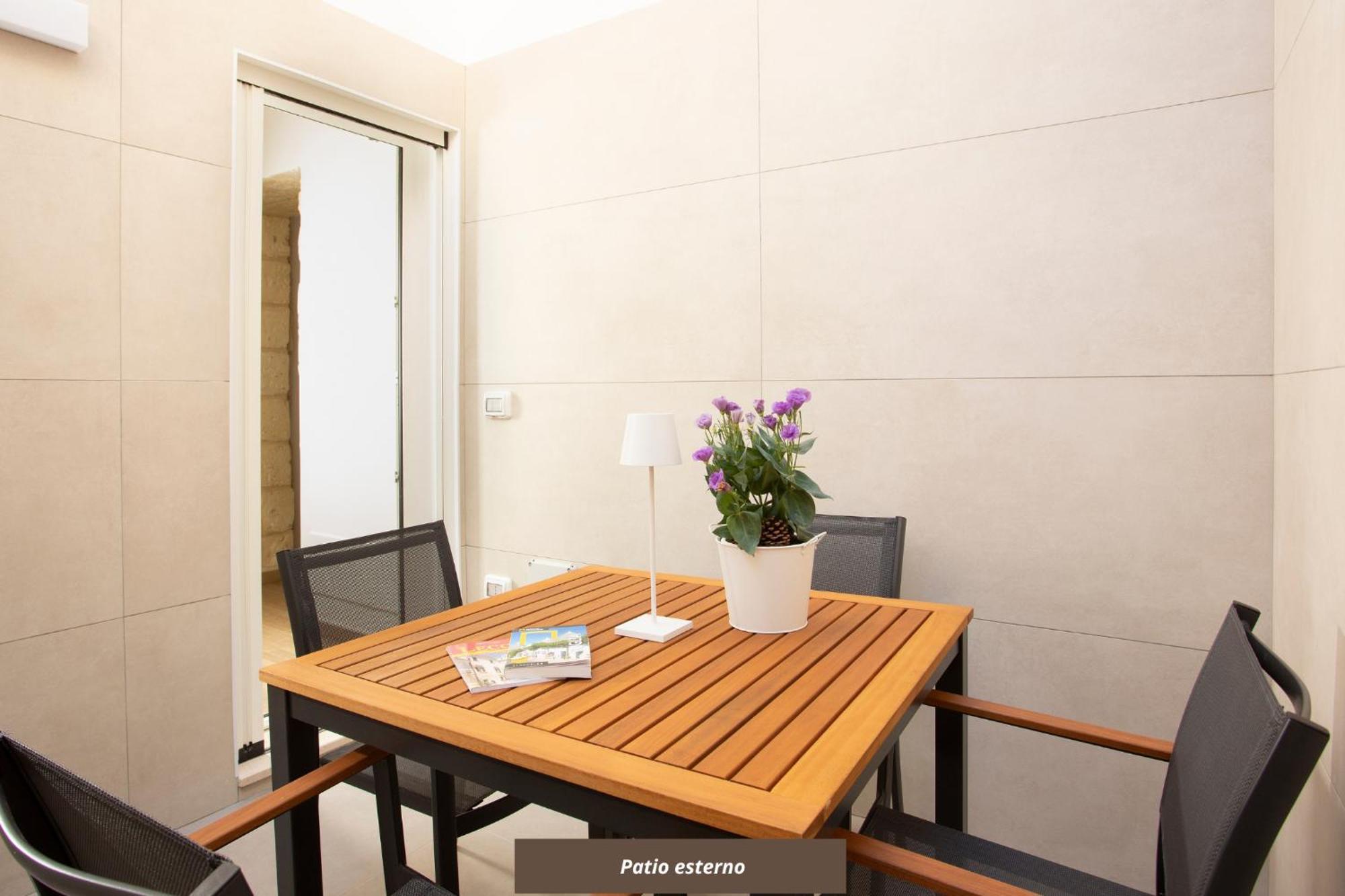 DonCarlo Suite Relais - parcheggio gratuito Lecce Esterno foto